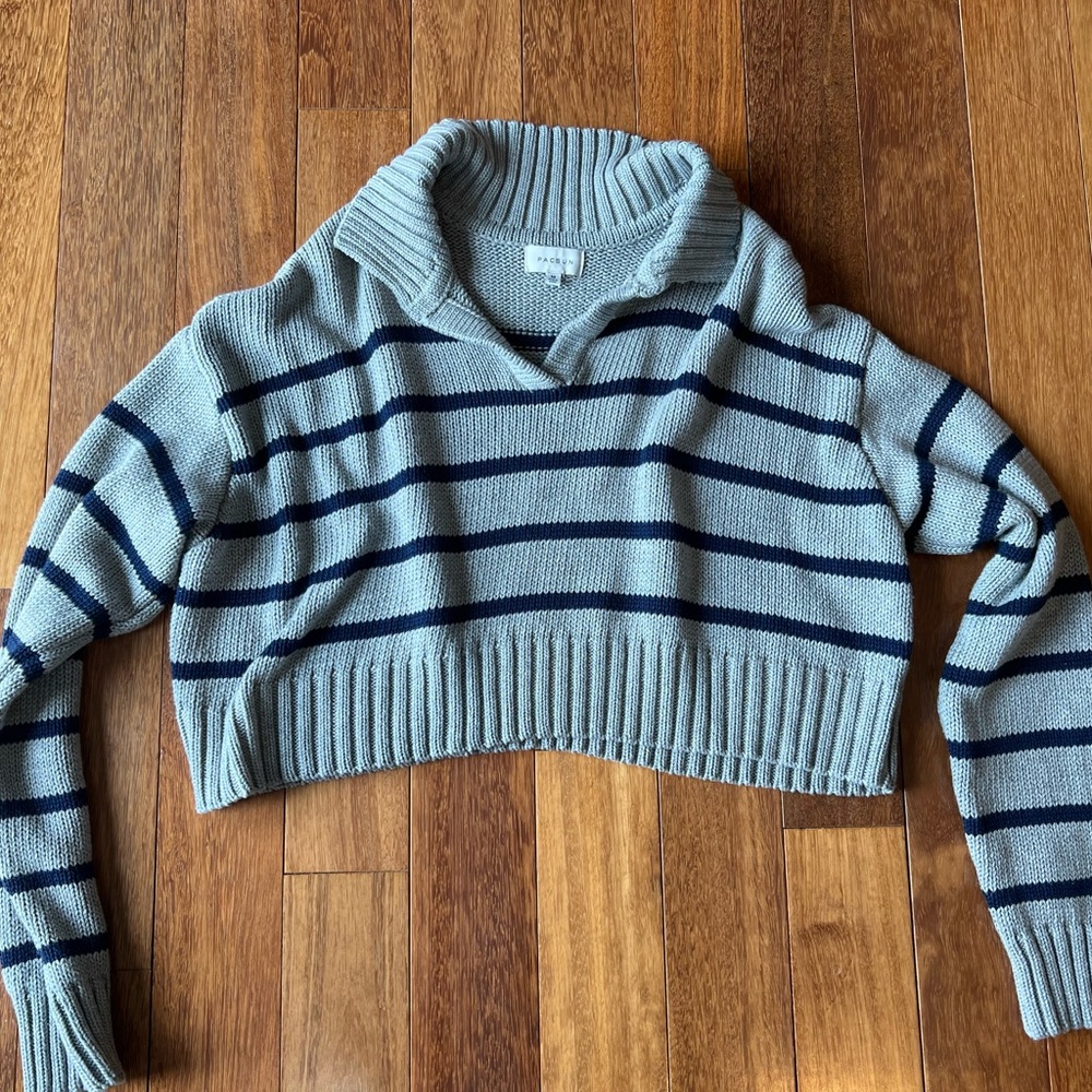 PacSun Light Gray/Navy Cropped Sweater
